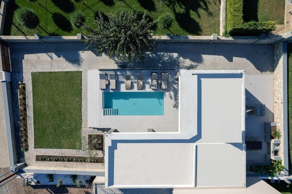 Black Caviar Villa Asproulianoi